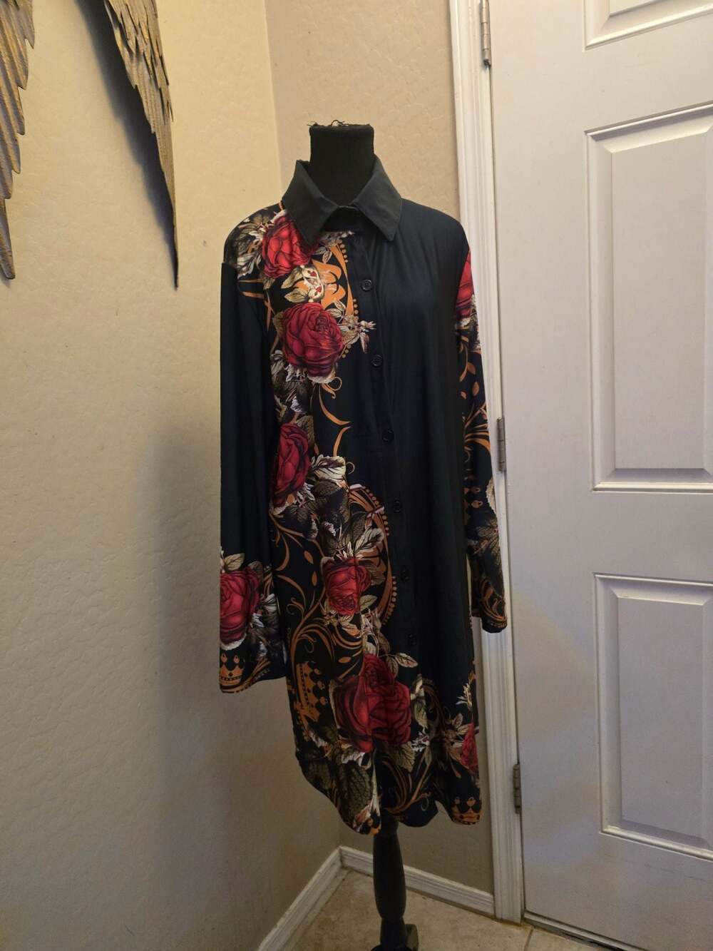 Lily by Firmiana Floral Print Long Sleeve Button Down dress NWT